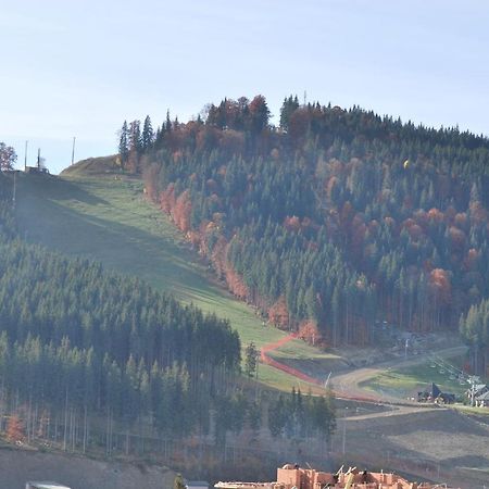 Sadyba Predkiv Boekovel Buitenkant foto