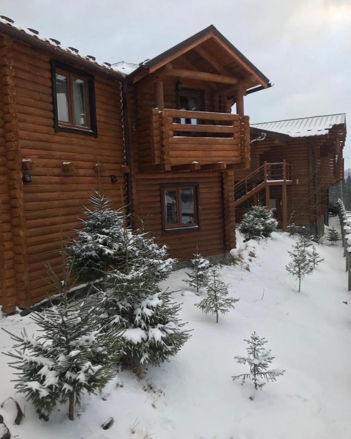 Sadyba Predkiv Boekovel Buitenkant foto